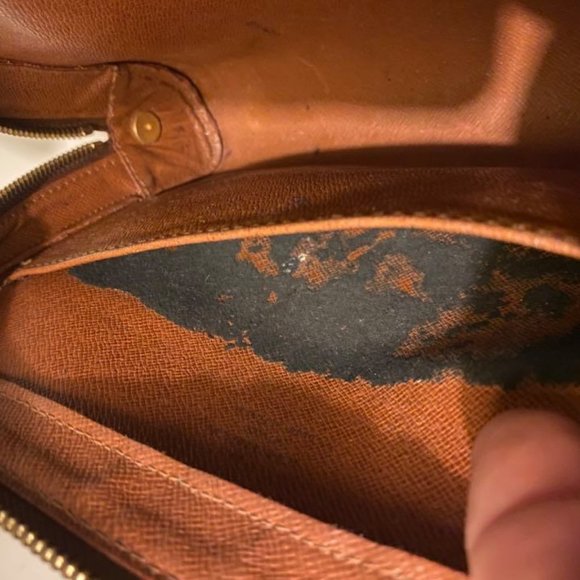 Authentic Louis Vuitton Orsay Pochette - Picture 4 of 11